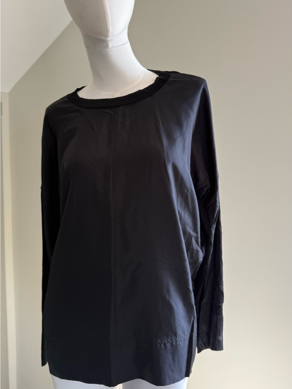 Eileen Fisher Black Long-Sleeve Boxy Crewneck Top
